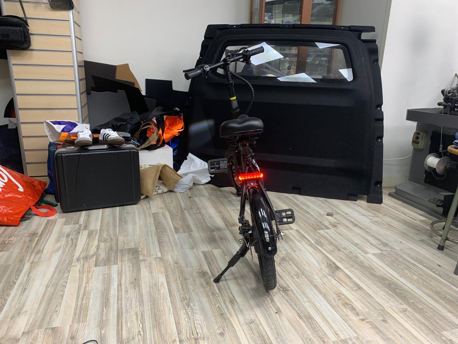 Foto 3 van DYU A1f Vouwfiets e-bike