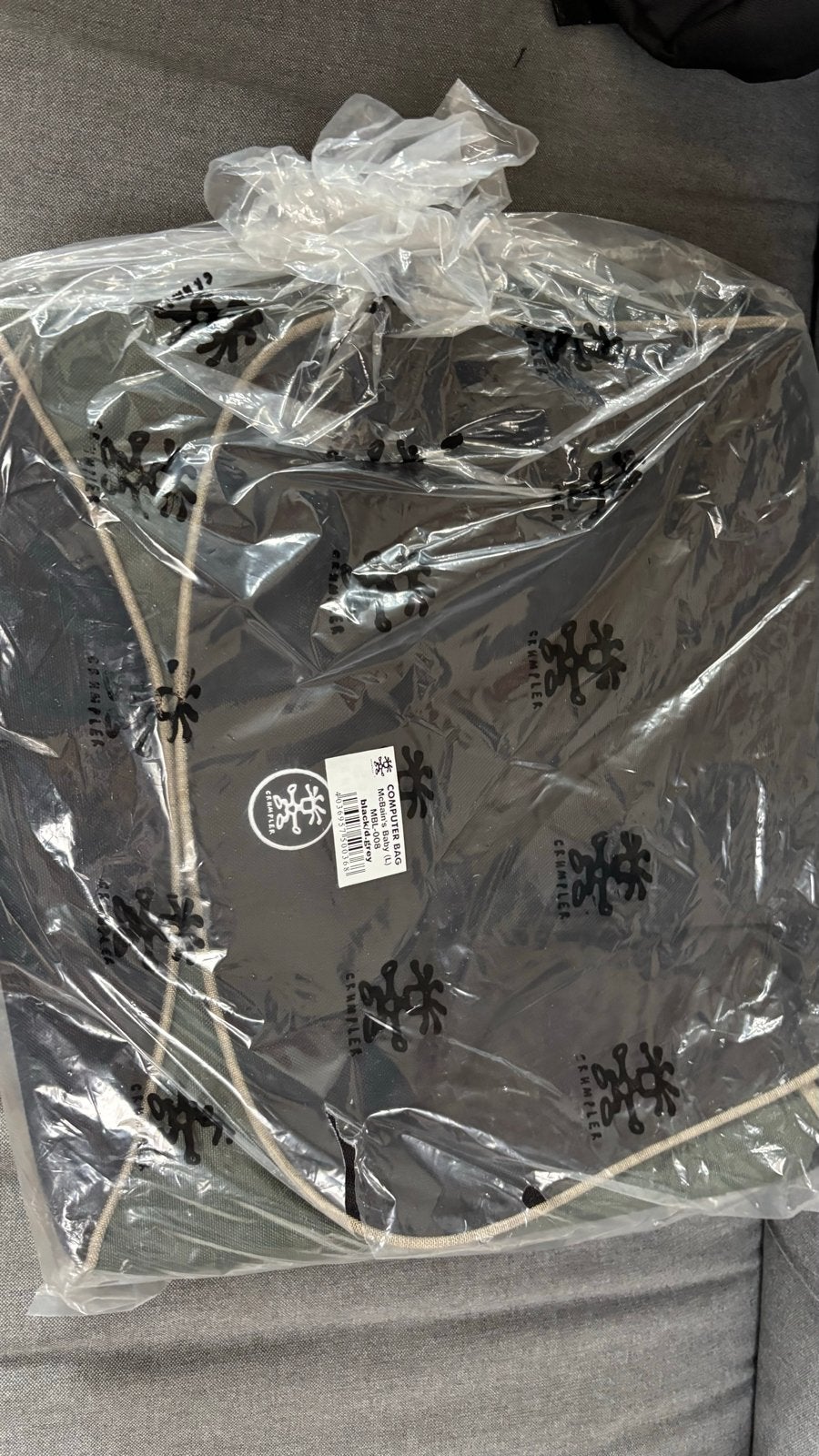 Crumpler McBain's Baby (L) Laptoptas - Zwart/Donkergrijs, Gevoerd laptopvak, Nieuw, Ophalen of Verzenden, 13 inch