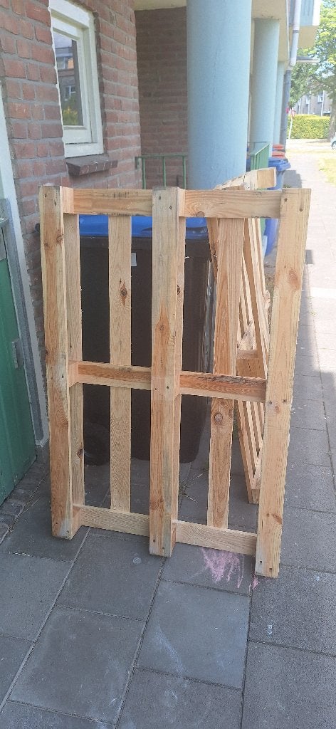 Pallets gratis af te halen, Ophalen, Gebruikt