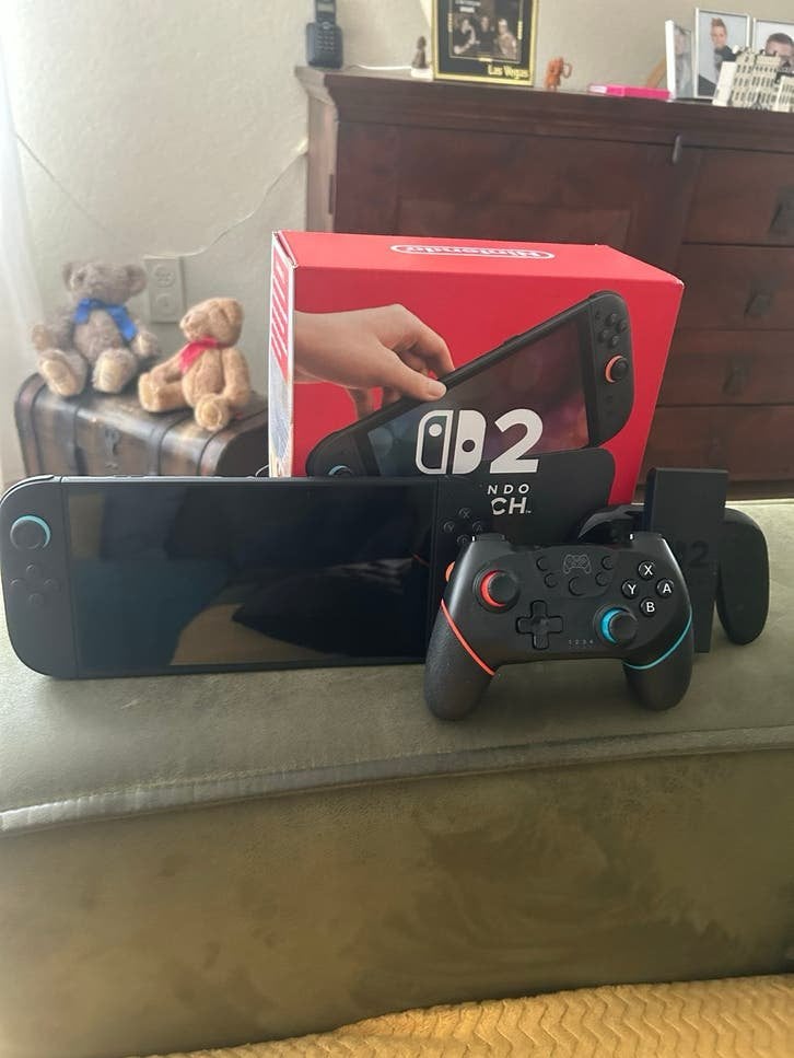 Nintendo Switch 2 met mariokart world fc 26 en mario deluxe, Switch OLED, Met games, Met 2 controllers, Ophalen of Verzenden
