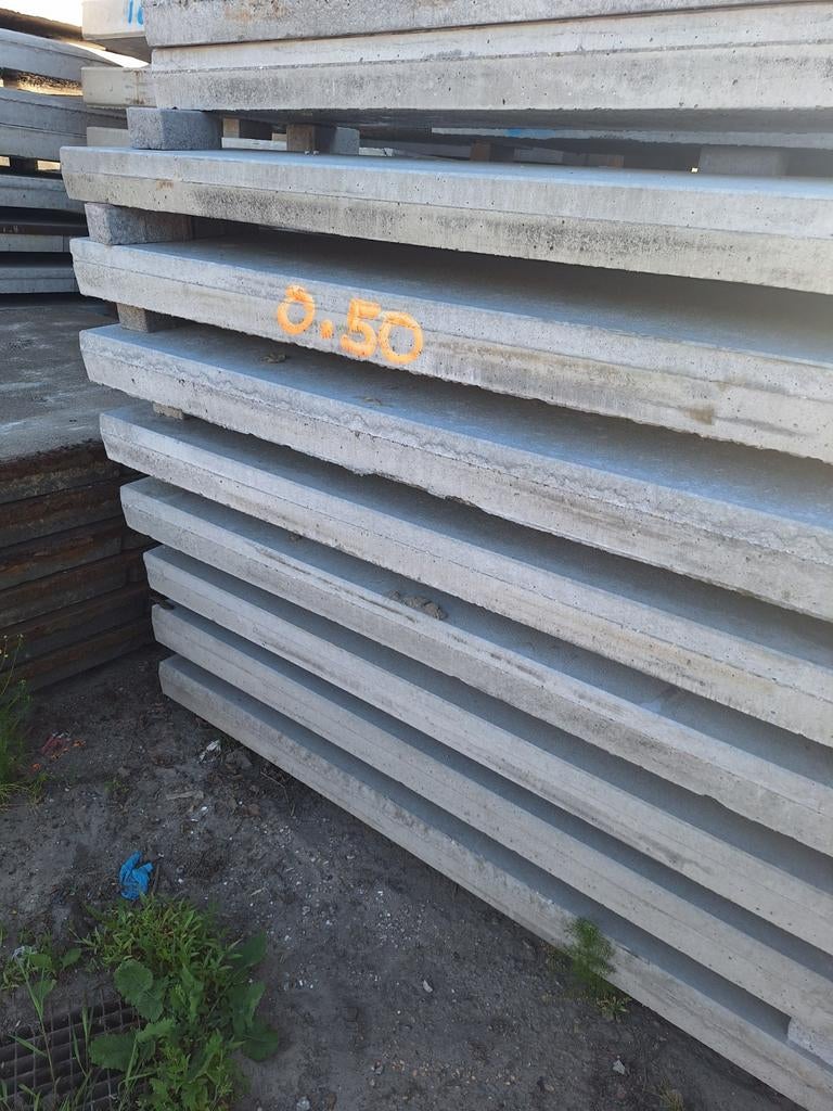 Betonplaten 200 bij 0.50.  Zonder hoeklijn., Ophalen of Verzenden, Beton, Overige typen