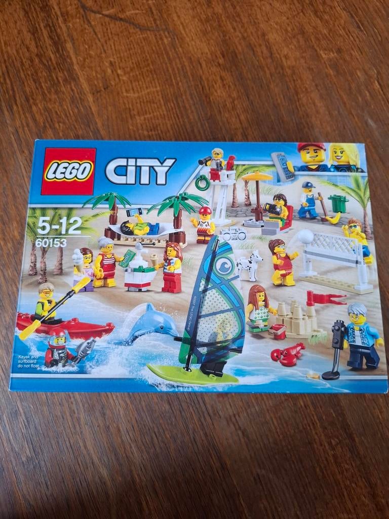 Lego City 60153 Mensenpakket - Strand - nieuw in doos, Kinderen en Baby's, Speelgoed | Duplo en Lego, Ophalen of Verzenden, Nieuw
