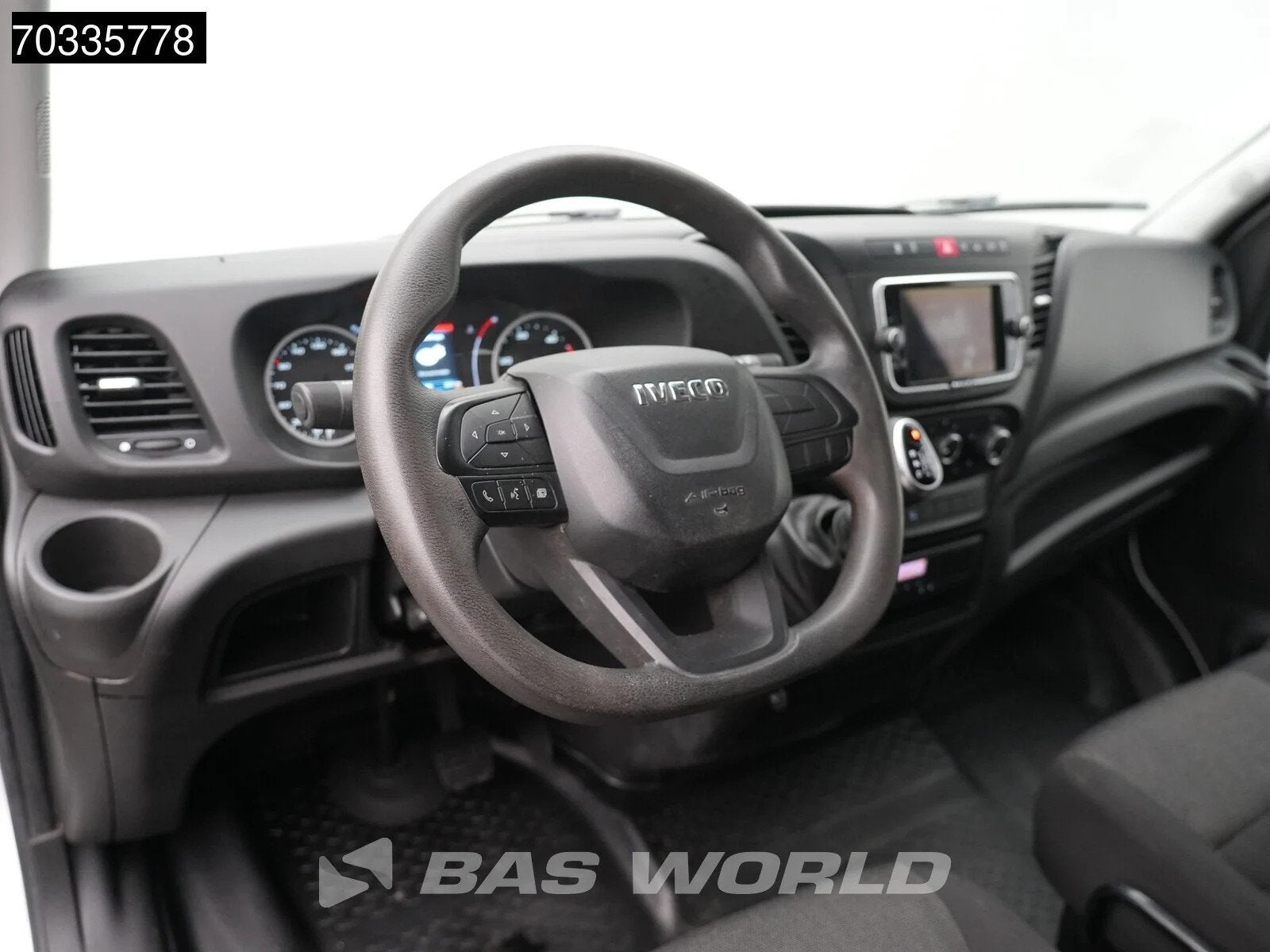 Iveco Daily 35S16 Automaat Driezijdige Kipper Trekhaak 3.5t, Automaat, Stof, Gebruikt, Euro 6