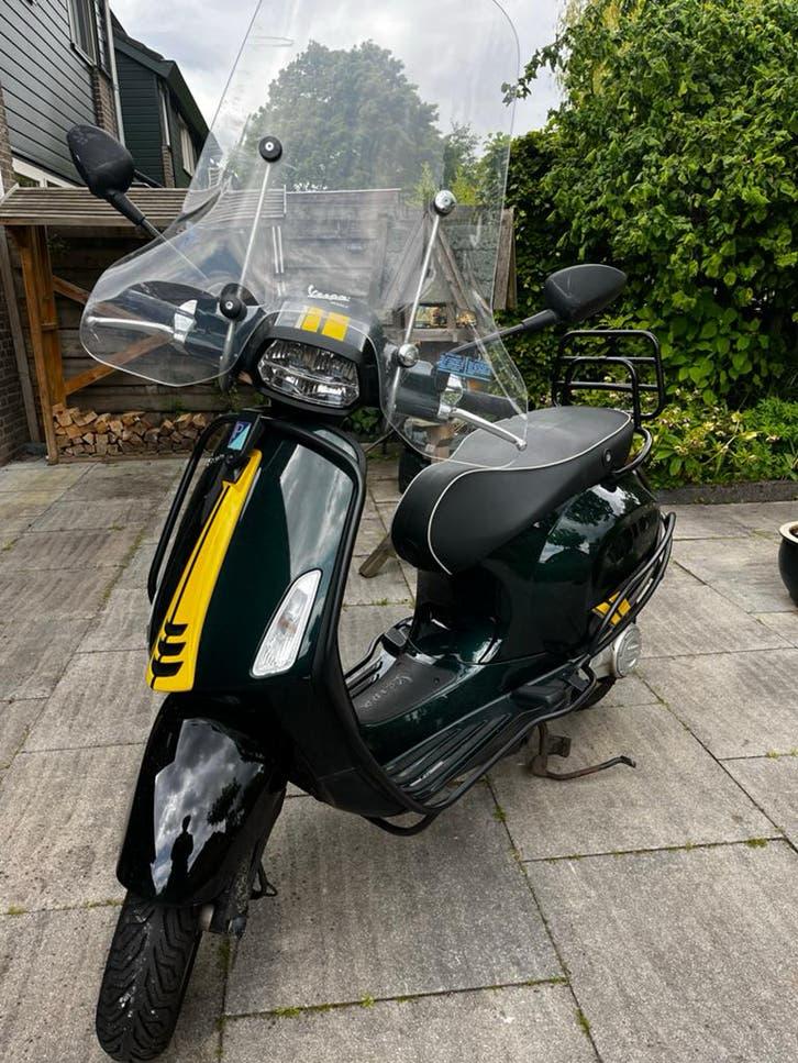 Vespa Sprint 2020 - Gebruikt met nieuwe bougie, Fietsen en Brommers, Ophalen of Verzenden, Gebruikt, Benzine, Vespa