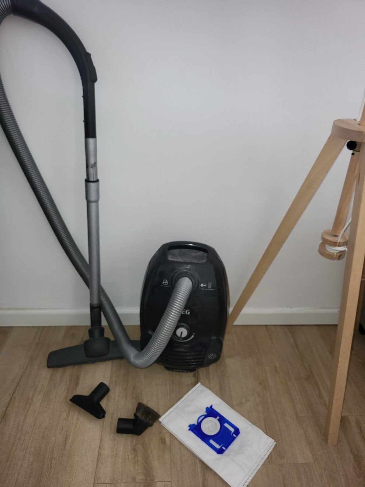 AEG VX6 X Force Sledestofzuiger met stofzakken 🍃, Ophalen of Verzenden, Gebruikt, Stofzak, AEG