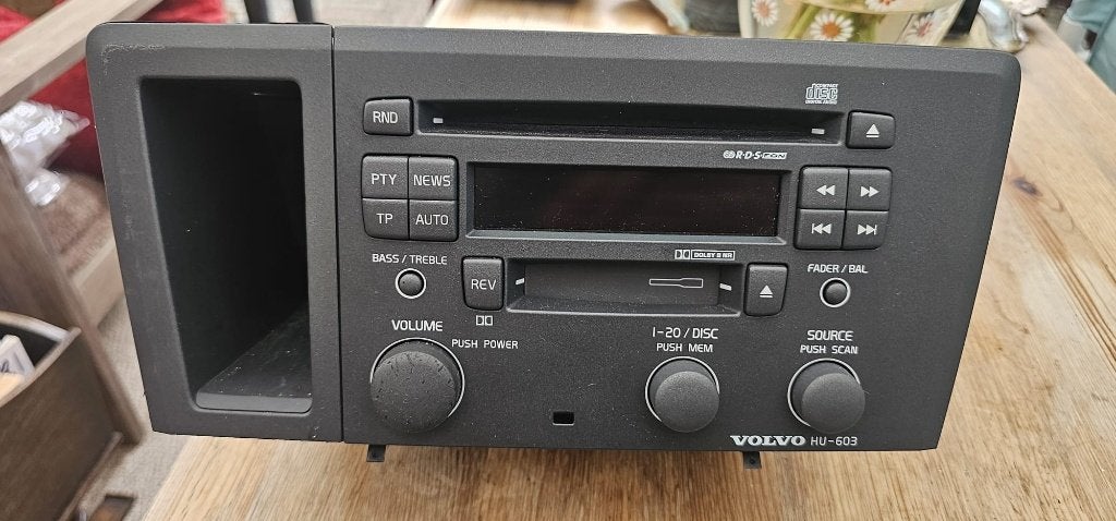 Volvo HU-603 Autoradio CD + Cassettespeler, Ophalen of Verzenden, Zo goed als nieuw