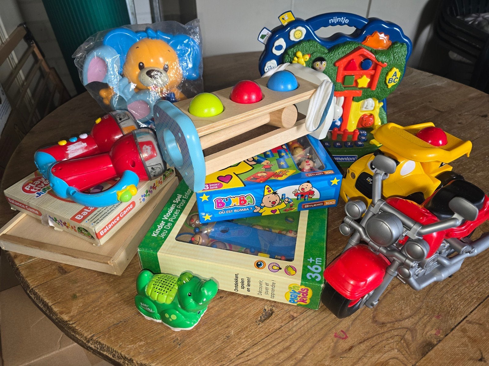 kinderspeelgoed, Ophalen