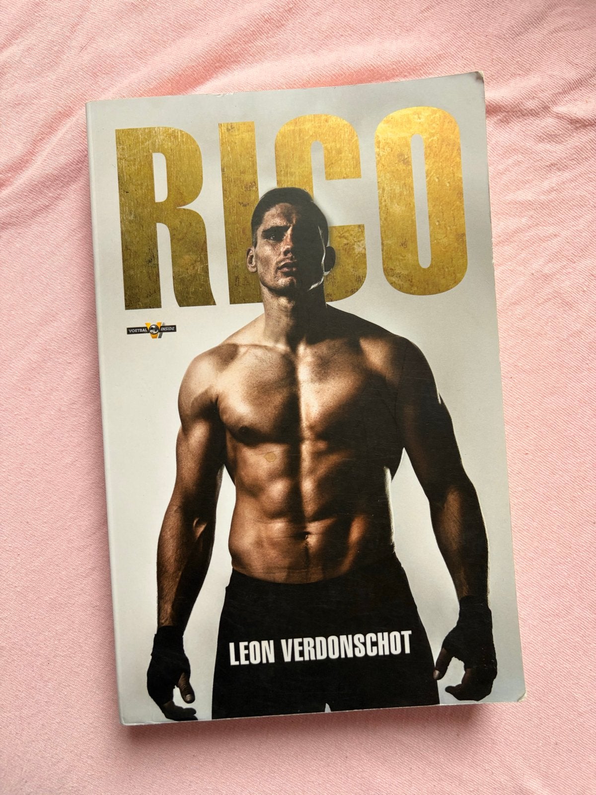 Rico Verhoeven - Het onthullende levensverhaal, Ophalen of Verzenden, Gelezen, Sport
