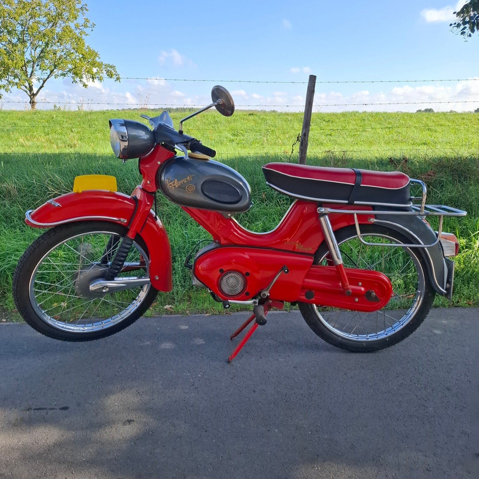 Kreidler Florett Eitank rood 3 voet versnellingen., Ophalen, Gebruikt