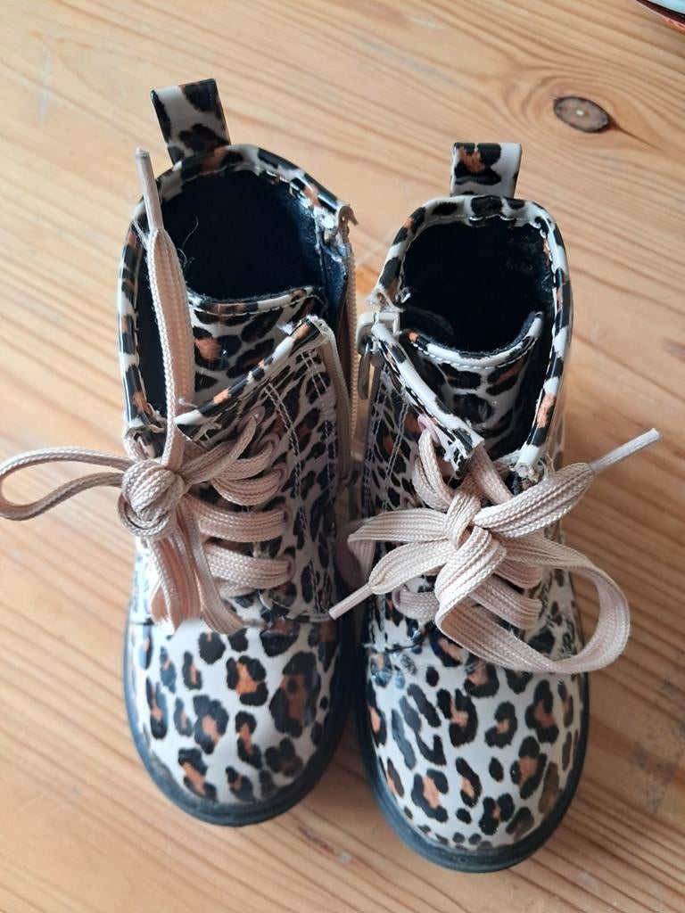 Leuke meisjeslaarsjes met luipaardprint - Maat 24, Kinderen en Baby's, Kinderkleding | Schoenen en Sokken, Ophalen of Verzenden