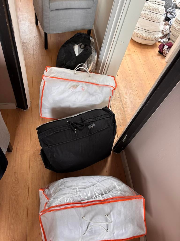 GRATIS toppers en dekbedden, Ophalen, Eenpersoons, Wit, Deken of Dekbed