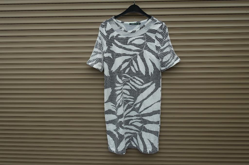 Lizzy & Coco jurk.   Maat  M, Maat 38/40 (M), Overige kleuren, Verzenden, Knielengte