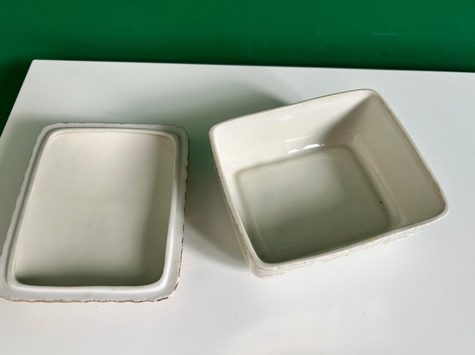 Foto 3 van Vintage Porseleinen Juwelendoosje met Romantische Scène