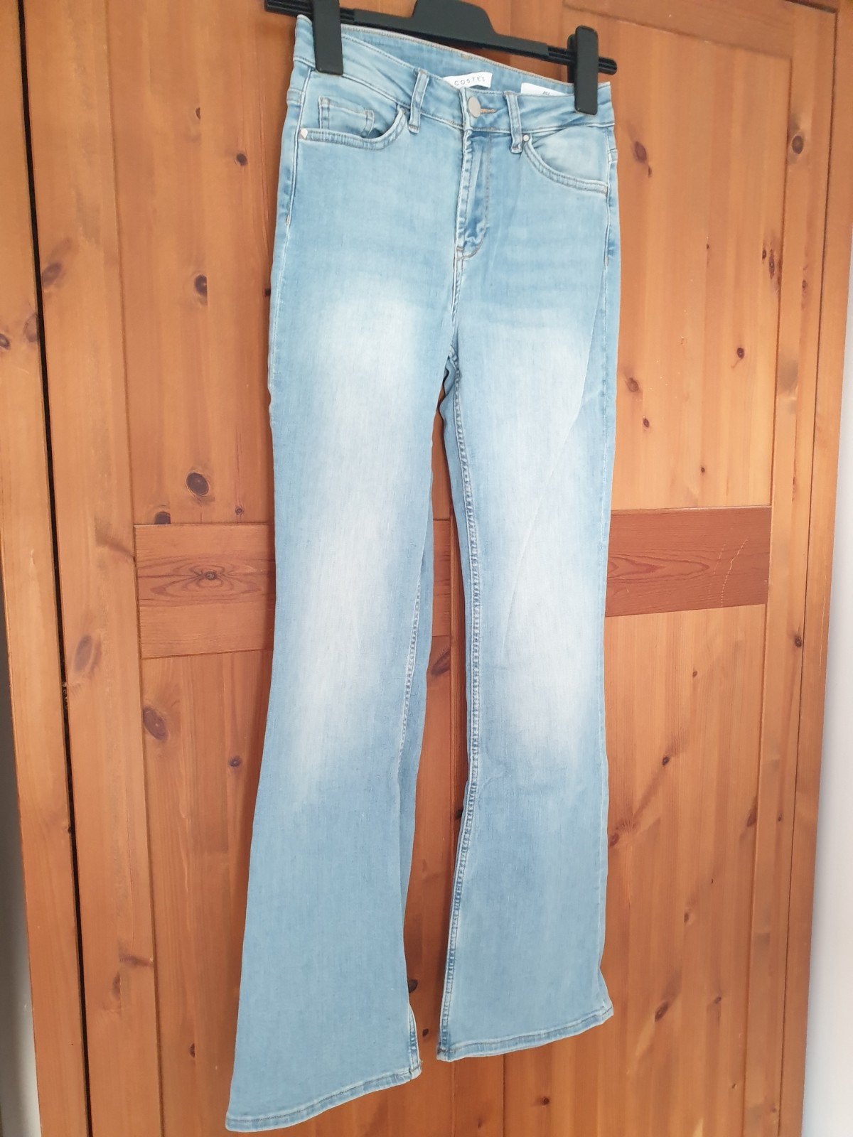 Costes flared jeans W26 L32 lichtblauw, Kleding | Dames, Blauw, Ophalen of Verzenden, Zo goed als nieuw, W27 (confectie 34) of kleiner