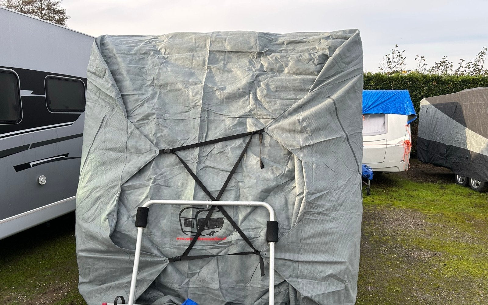 Caravanhoes W235-B Cover, L520 x W235 x H220 cm, Ophalen, Zo goed als nieuw