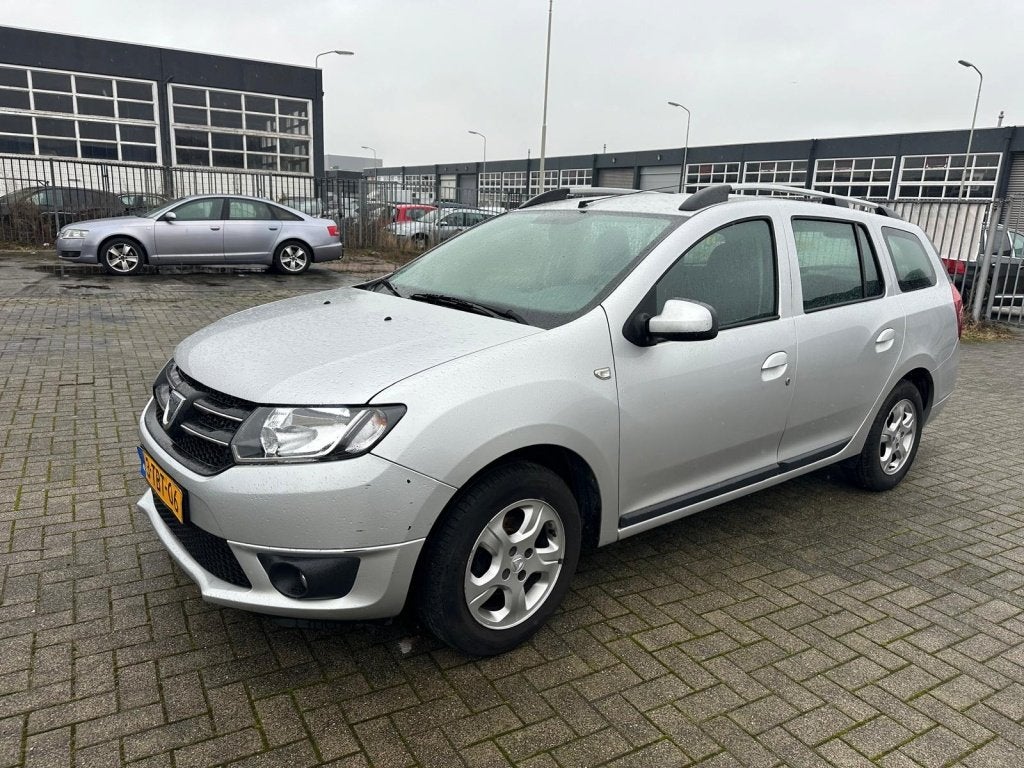 Dacia Logan MCV EXPORT PRIJS EX BPM ! 0.9 TCe Prestige, Auto's, Dacia, Voorwielaandrijving, 40 €/maand, Parkeersensor, Origineel Nederlands