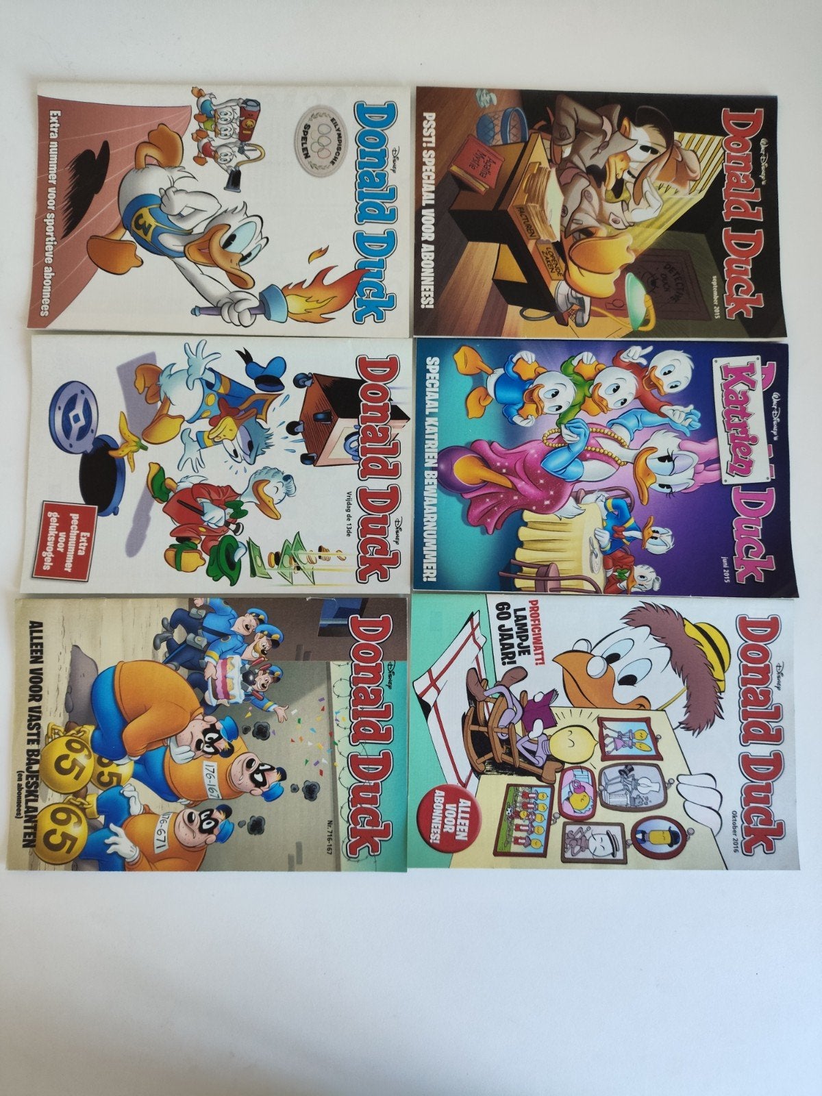 Donald Duck Stripboeken - alleen abonnees Uitgaven 2015-2016, Meerdere stripboeken, Ophalen of Verzenden, Gelezen, Walt Disney