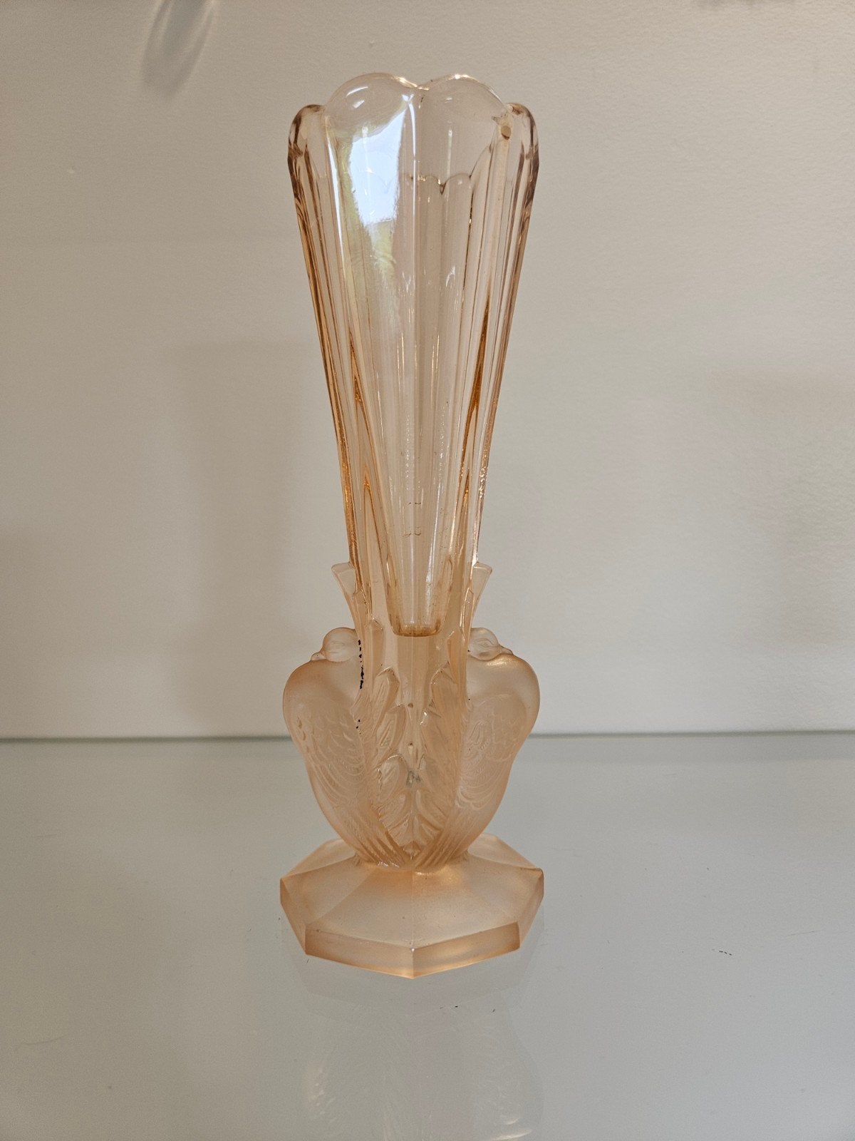 Vintage Roze Art Deco Vaasje - Persglas, Antiek en Kunst, Ophalen of Verzenden