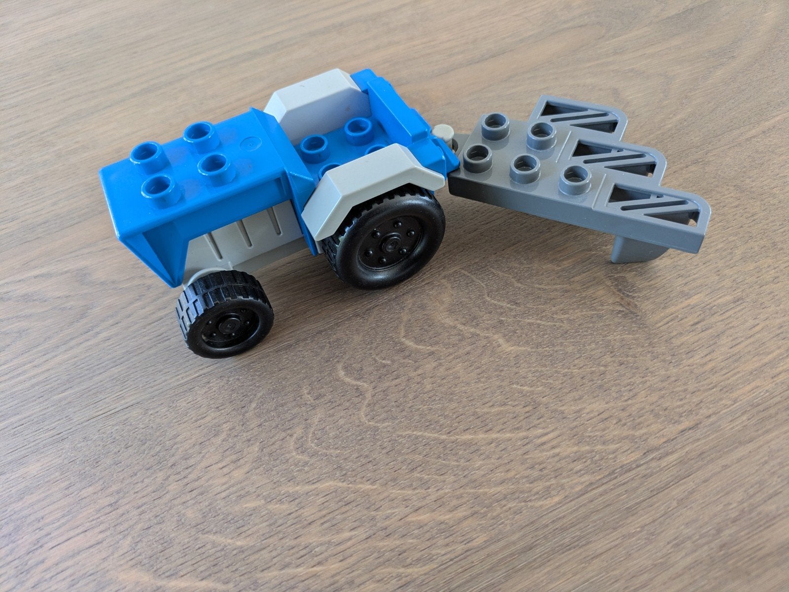 lego Duplo tractor met ploeg, Ophalen of Verzenden, Zo goed als nieuw, Complete set, Duplo