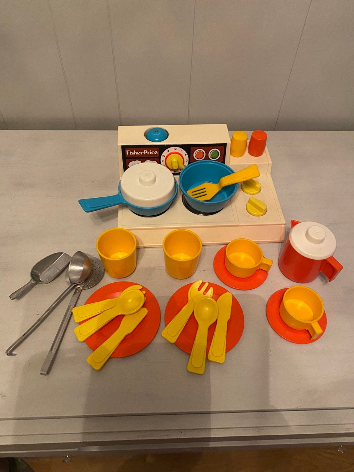 Kinderserviesje van Fisher Price, Ophalen, Zo goed als nieuw, Kunststof, Speelkeuken