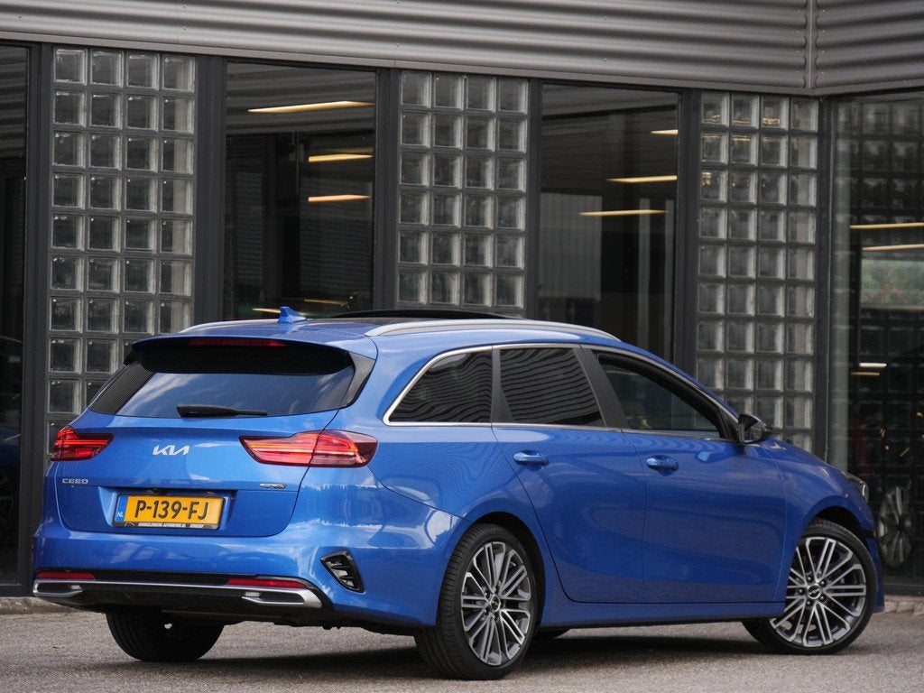Kia Ceed Sportswagon 1.5T-GDi GT-PLUSLINE/ PANORAMADAK/ ELEK, Gebruikt, Euro 6, 4 cilinders, Alcantara