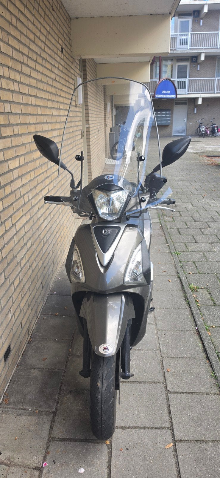 Foto 2 van scooter SYM Symphony ST  ( geel )