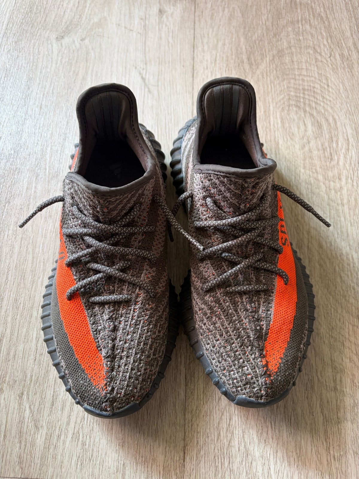 Adidas Yeezy Boost 350 V2 Beluga 2.0 Sneakers, Overige kleuren, Ophalen of Verzenden, Sneakers of Gympen, Gedragen