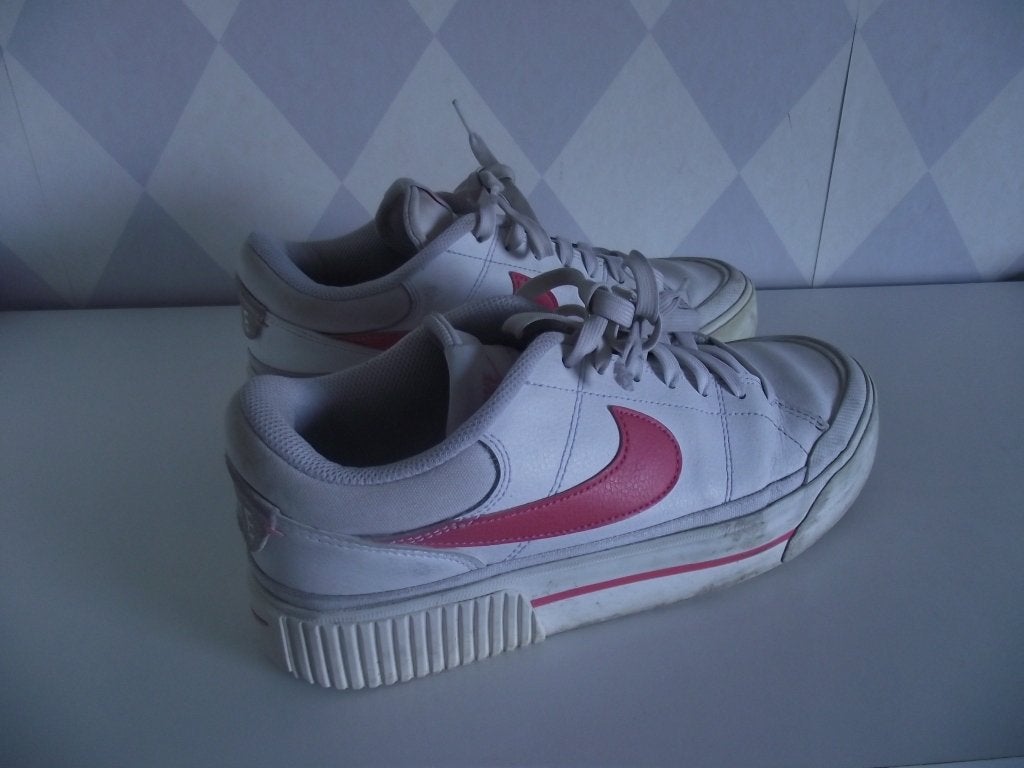 wit Nike Court Legacy Lift Sneakers roze logo schoenen 42, Nike Court Legacy Lift, Wit, Ophalen of Verzenden, Sneakers of Gympen