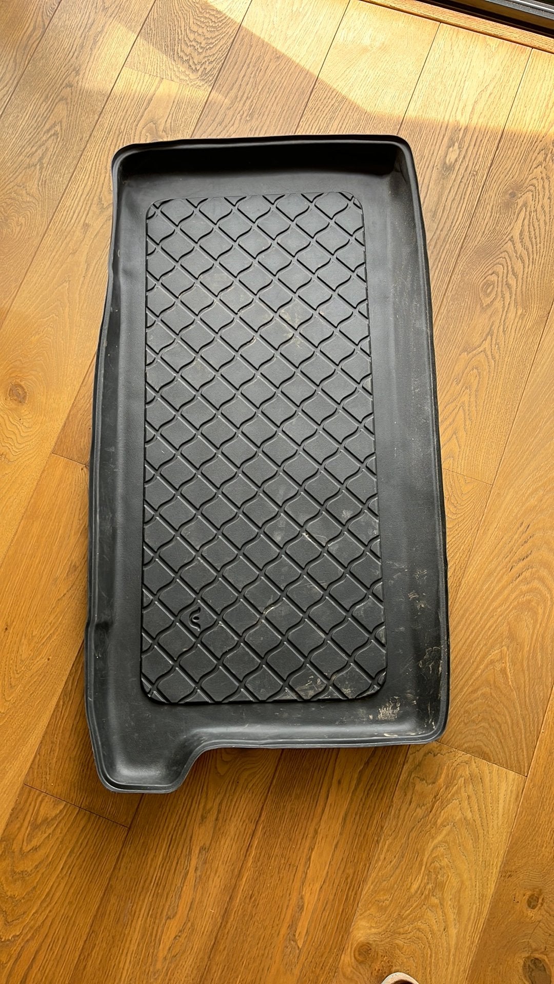 Rubberen kofferbakmat Fiat 500 (bouwjaren 2007 t/m 2024), Ophalen