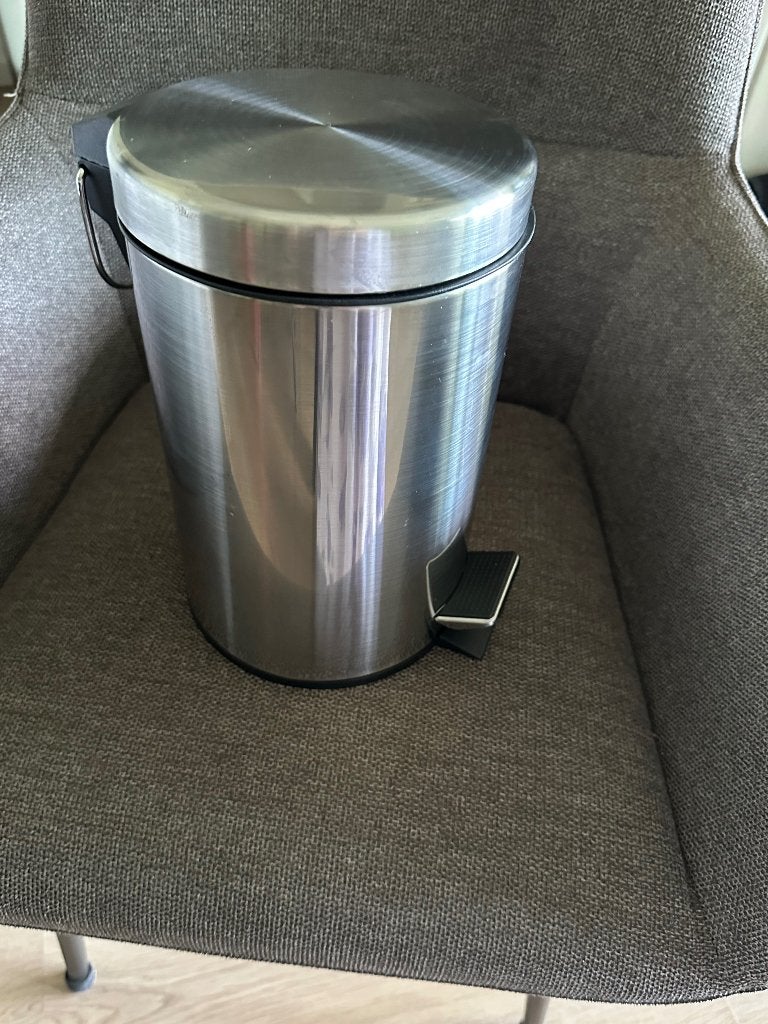 klein pedaalemmertje, Met pedaal, Ophalen of Verzenden, Zo goed als nieuw, Minder dan 10 liter