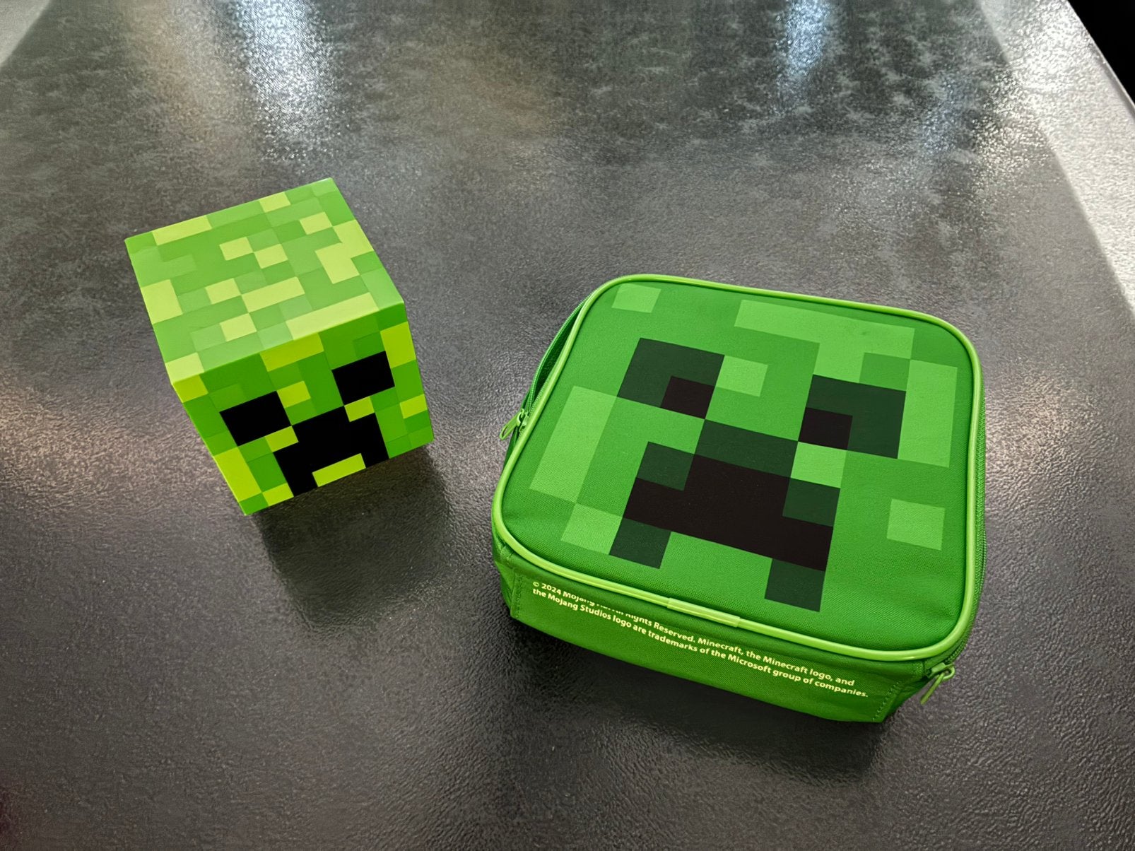 Minecraft nachtlampje + etui creeper, Ophalen of Verzenden, Zo goed als nieuw