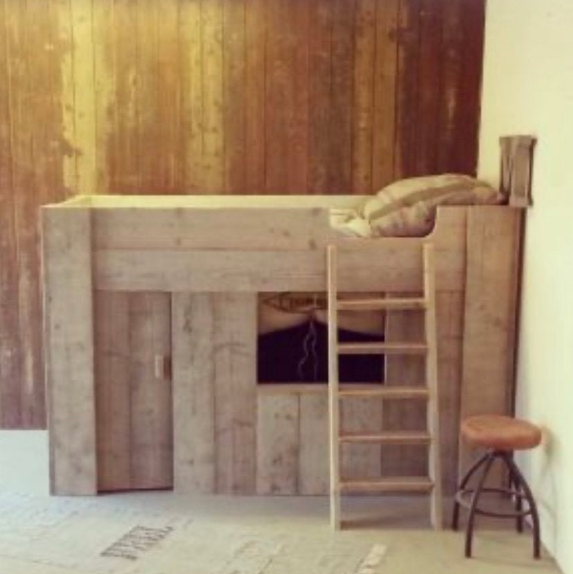 Kinderbed met trap en speelhuisje, Ophalen, Gebruikt, Halfhoogslaper