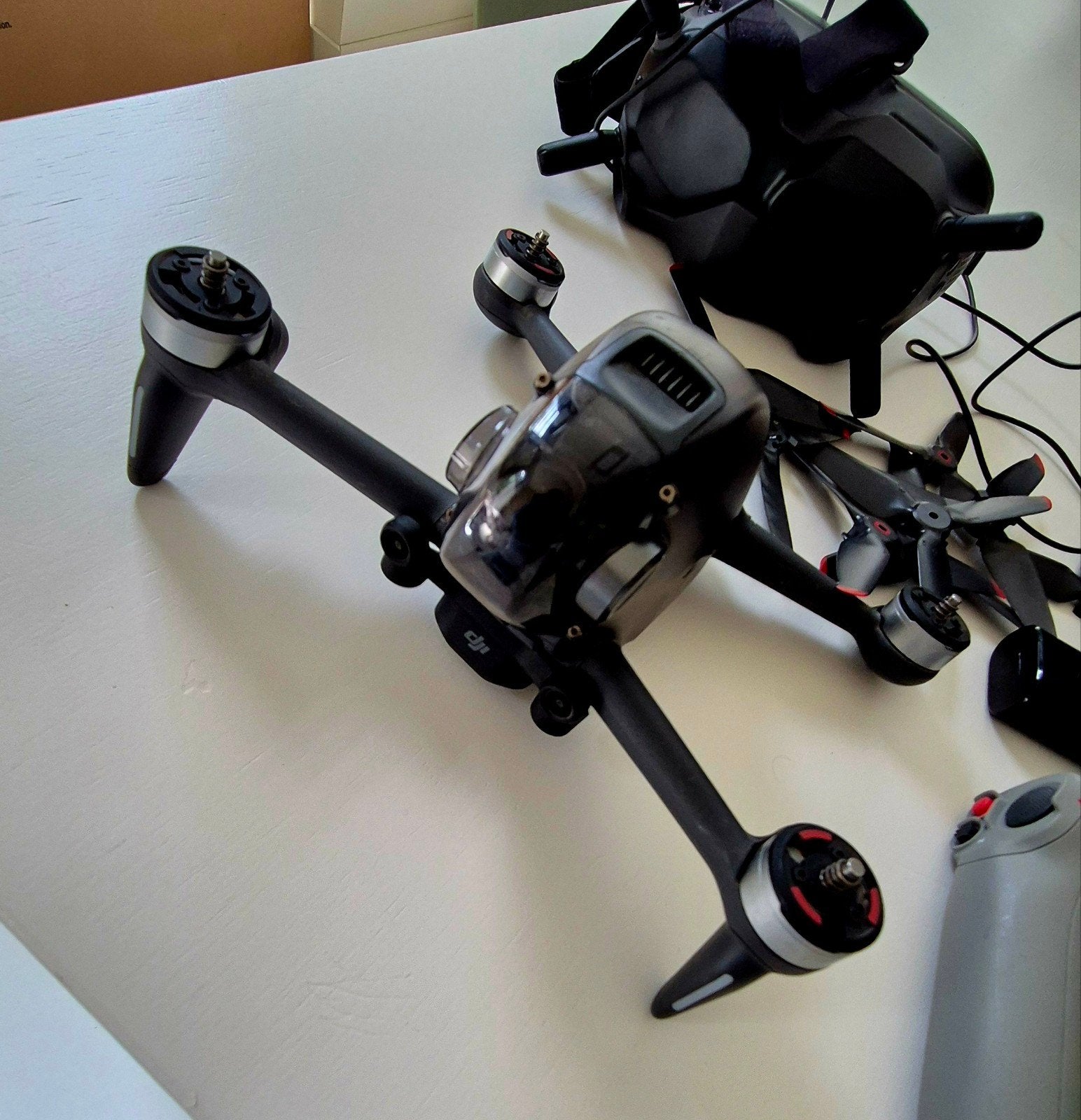 DJI FPV drone compleet met accessoires en extra accu's, Ophalen of Verzenden, Zo goed als nieuw