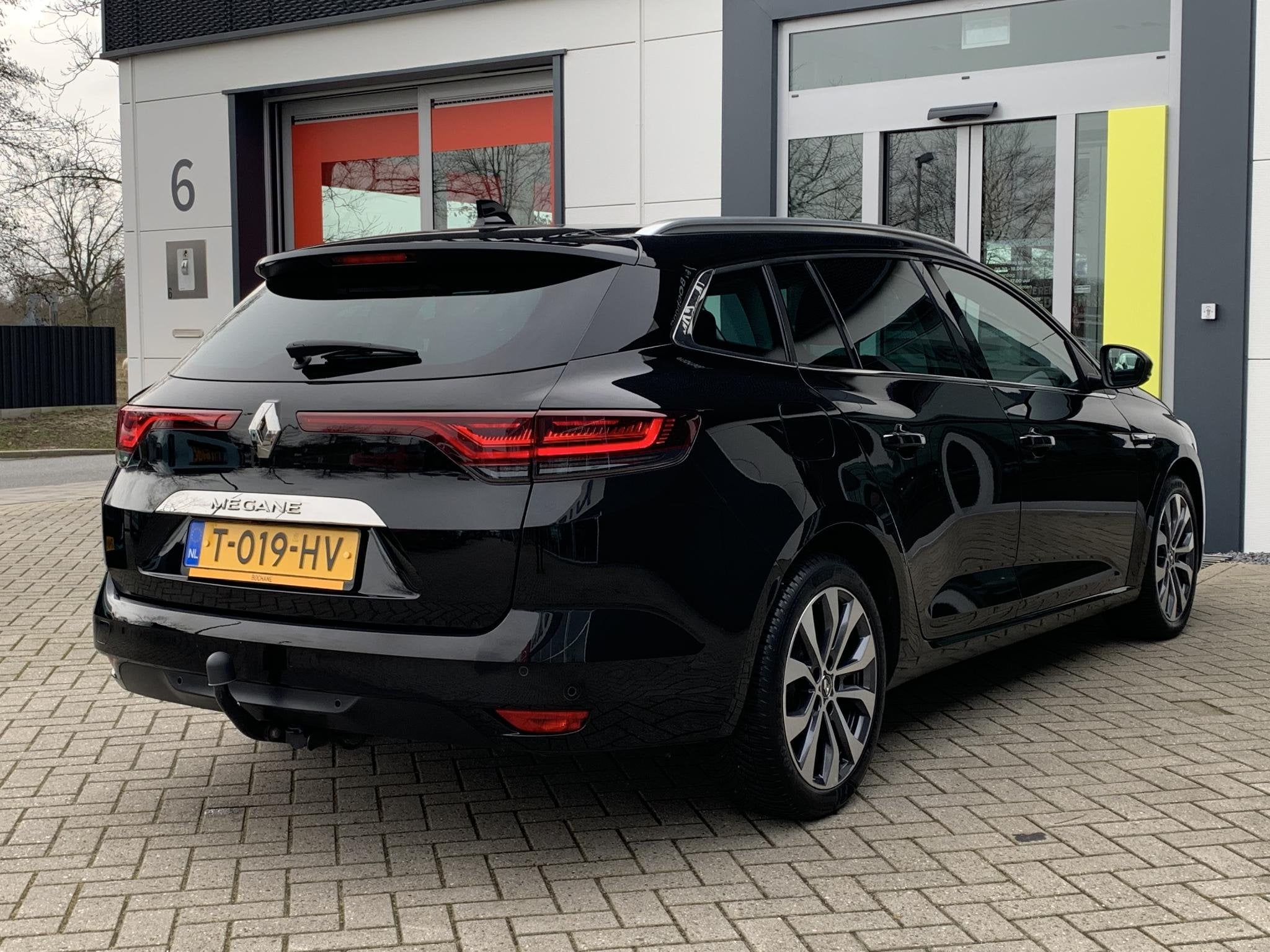 Renault Mégane Estate 1.3 TCe 140 Techno | Automaat | Trekh, Auto's, Renault, Stof, Gebruikt, 4 cilinders, Met garantie (alle)
