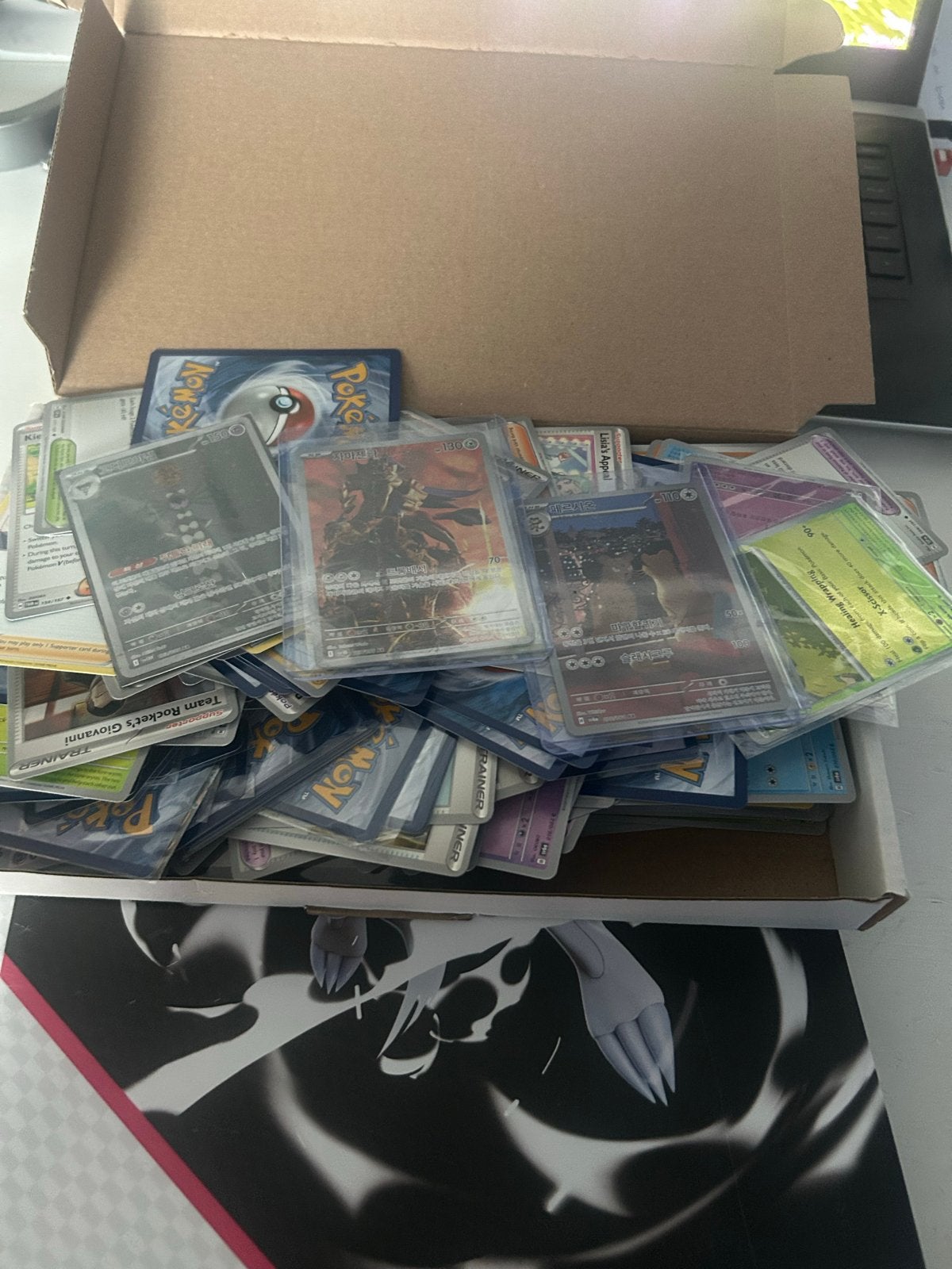 Grote collectie Pokémon kaarten met map en bulk, Ophalen of Verzenden, Nieuw, Boek of Catalogus, Foil