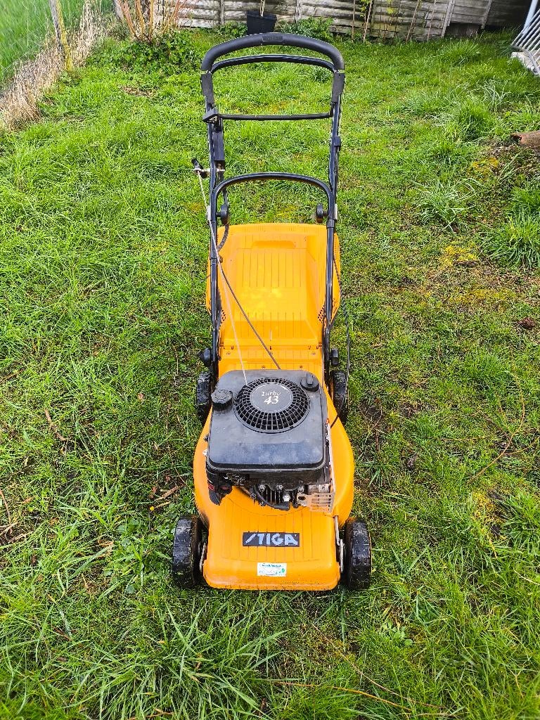 Stiga turbo 43 / 2x bosmaaier, Tuin en Terras, Ophalen, Gebruikt, Stiga, Opvangbak