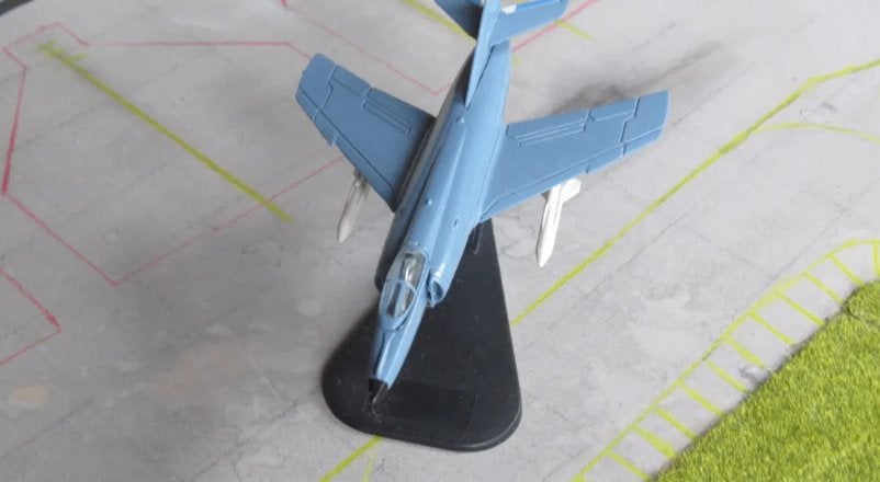 Super etendard blauw, 14 cm lang - vliegtuig model, Overige merken, 1:72 tot 1:144, Ophalen of Verzenden, Zo goed als nieuw