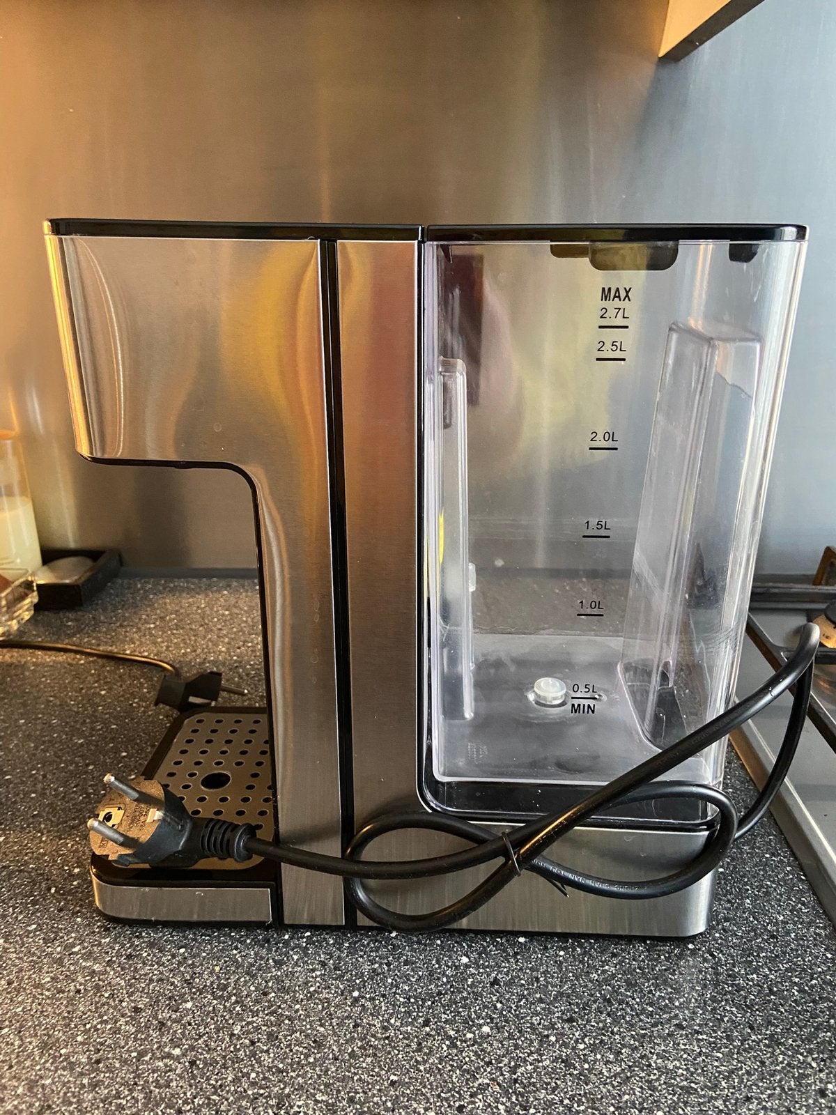 Moa theemaker reservoir 2,7 ltr z.g.a.n., 1 tot 2 liter, Ophalen of Verzenden, Zo goed als nieuw