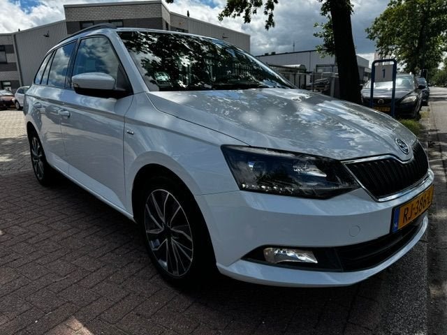 Skoda Fabia Combi 1.0 TSI Drive Airco/ECC,Cruisecontrol,Navi, Voorwielaandrijving, Stof, Origineel Nederlands, Handgeschakeld