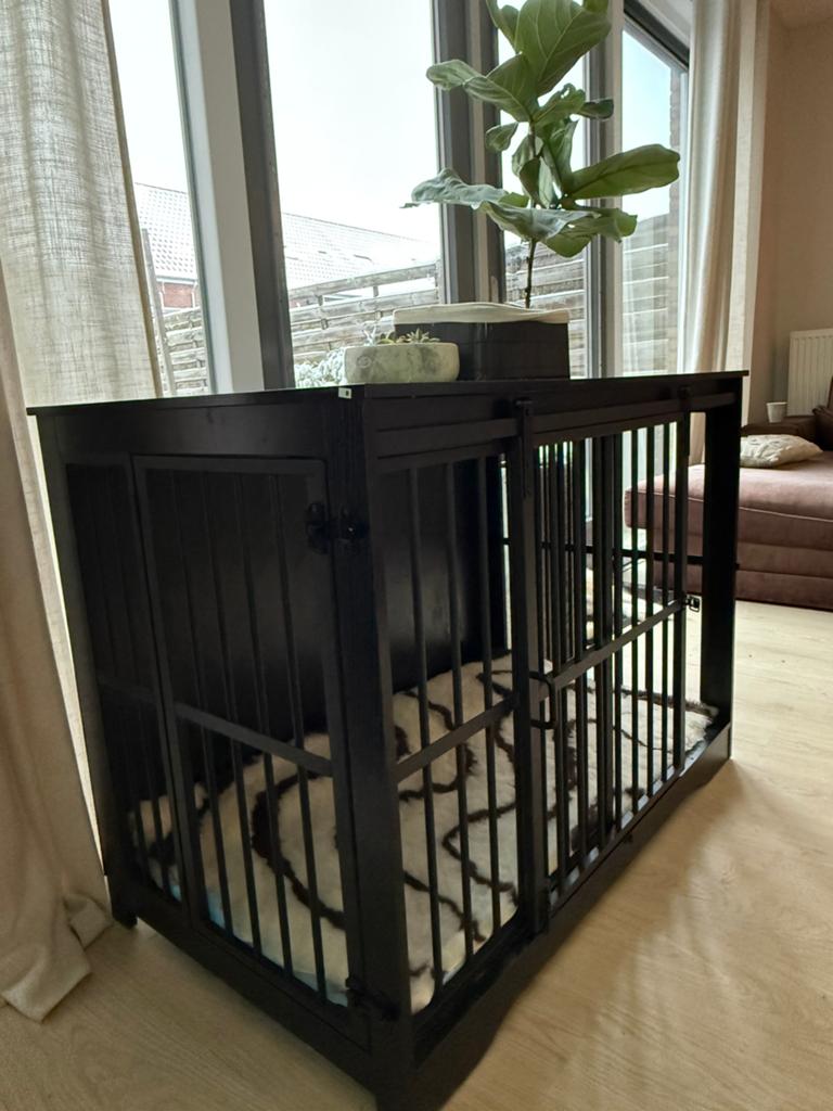 Zwart houten bench (metalen spijlen), Dieren en Toebehoren, Ophalen, Zo goed als nieuw