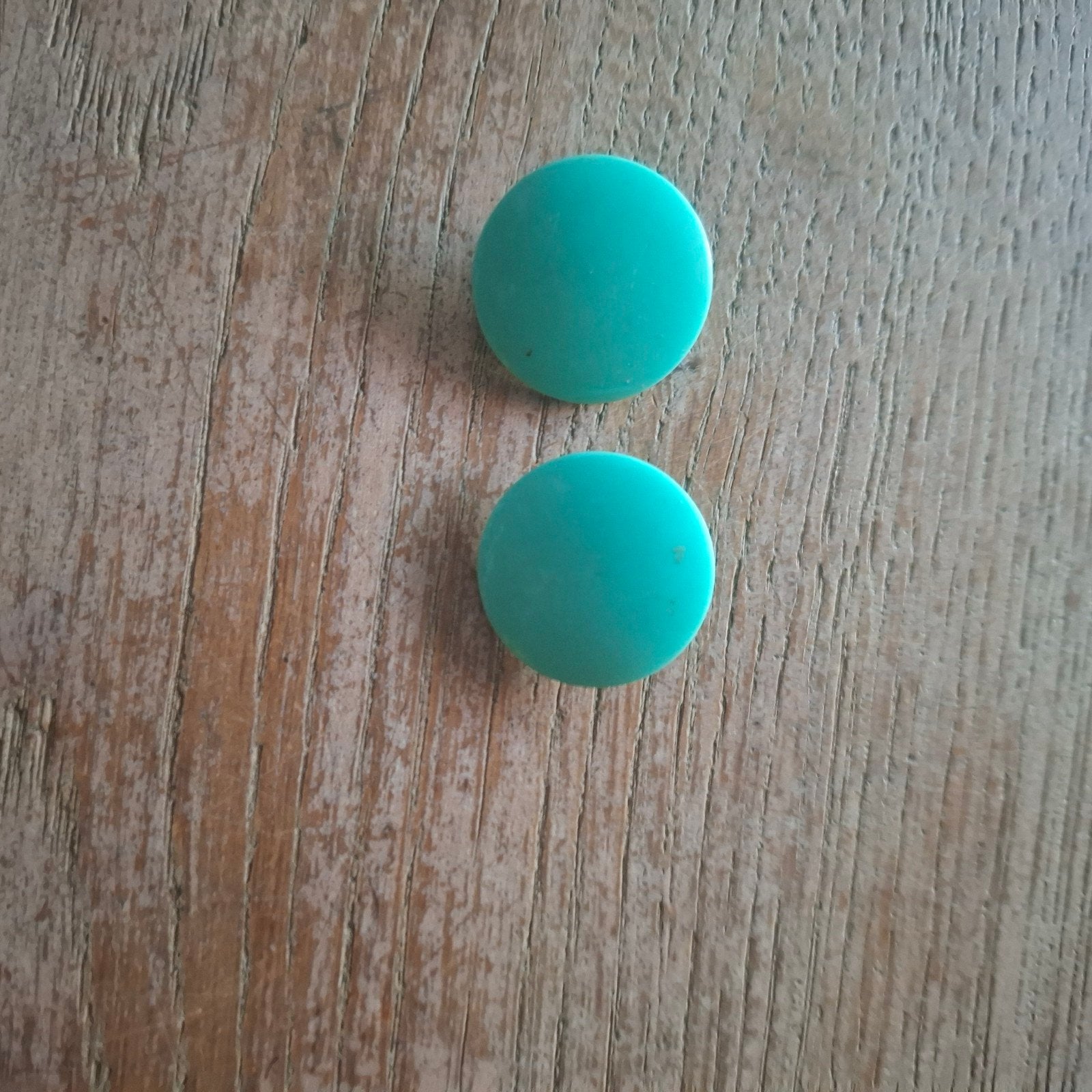 Vintage turquoise oorbellen (knopjes), Sieraden, Tassen en Uiterlijk, Oorbellen, Overige materialen, Gebruikt, Blauw, Ophalen of Verzenden