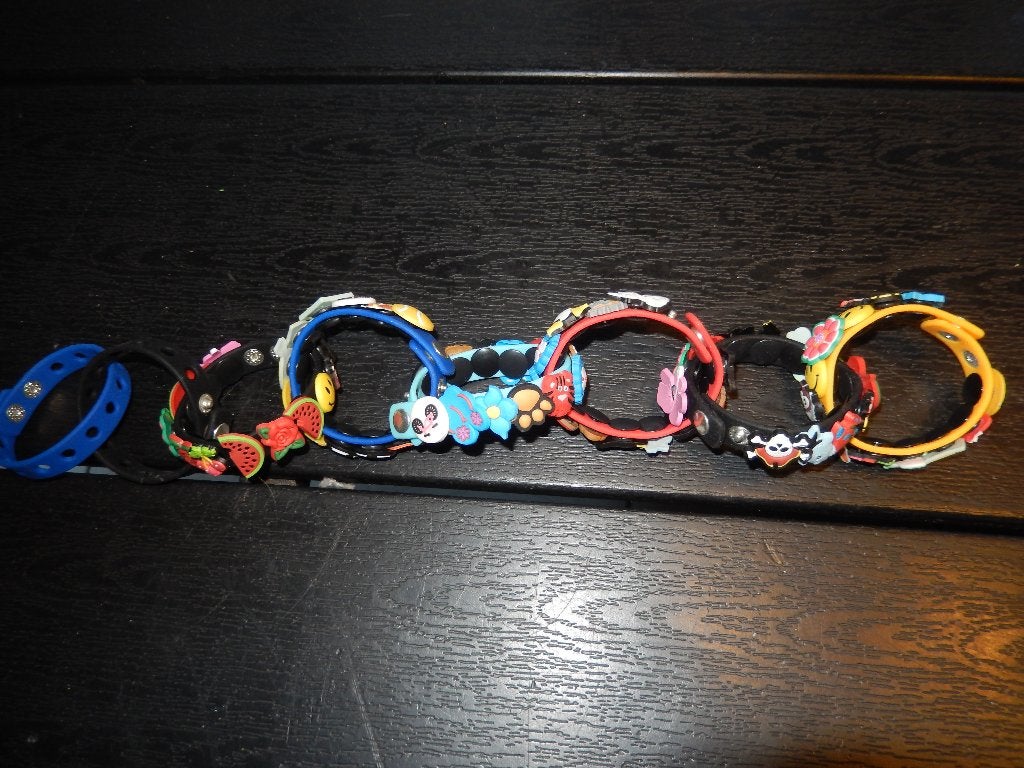 Diverse armbanden met diertjes enzo, Ophalen of Verzenden, Zo goed als nieuw, Overige kleuren