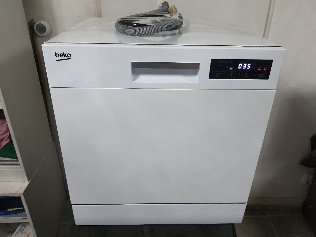 A+ Vrijstaande Beko vaatwasser werkt Uitstekend (hoog 60cm), Witgoed en Apparatuur, Ophalen, Energieklasse A of zuiniger, Minder dan 85 cm