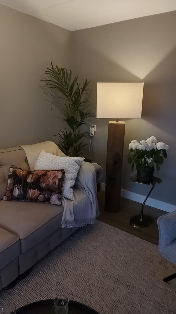 Meerpaal lamp met kap in goede staat, Huis en Inrichting, Ophalen, Gebruikt, Stof, 100 tot 150 cm