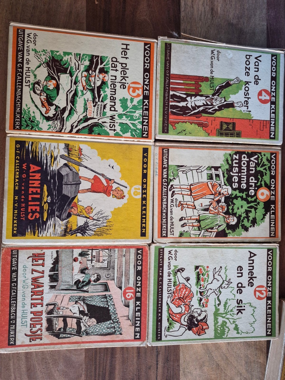 W.G. van de Hulst - Voor Onze Kleinen (6 boeken), Gelezen, Fictie algemeen, W.G. van de Hulst, Ophalen of Verzenden