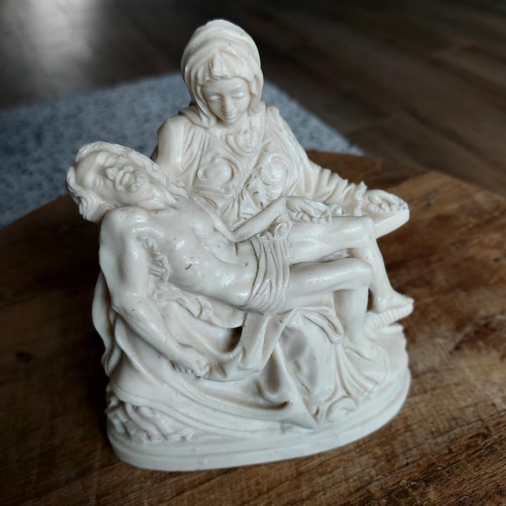 La Pieta sculptuur L. Toni, Antiek en Kunst, Ophalen of Verzenden