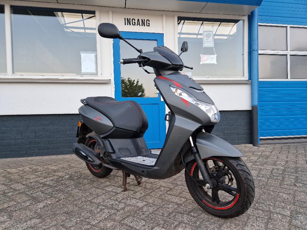 HANDEL / OPKNAP / EXPORT : Peugeot Kisbee met motor schade, Ophalen, Gebruikt