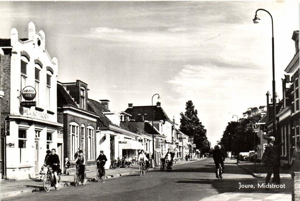 Joure, Midstraat - Cafe Lunchroom - ongelopen, Verzenden, 1960 tot 1980, Ongelopen, Friesland