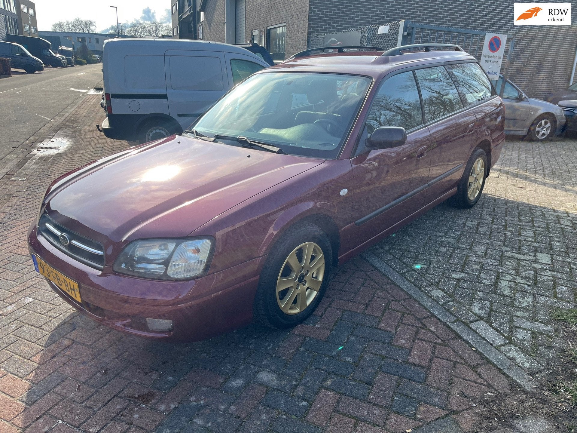 Subaru Legacy Touring Wagon 2.0 GL AWD! Airco! 255 DKM NAP!, Auto's, Gebruikt, 4 cilinders, Legacy, Handgeschakeld