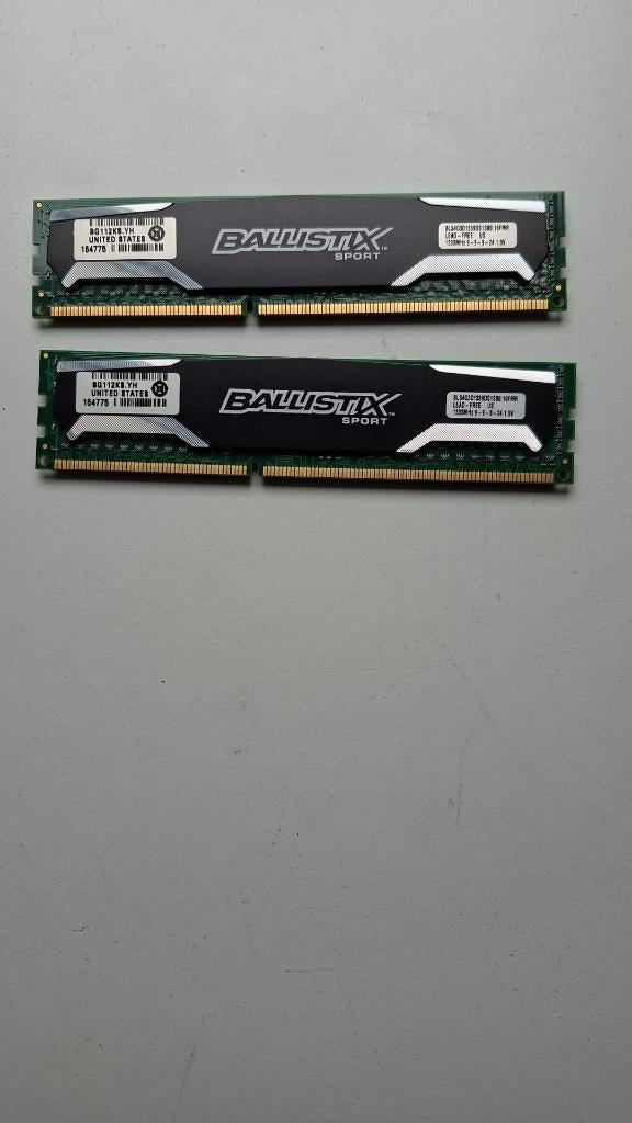 ram geheugen 2 keer 4gb, Gebruikt, 8 GB, DDR3, Ophalen of Verzenden